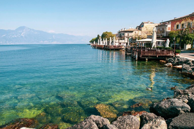 EasyCasa-Italy_Home_pexels-almapapi-2276811